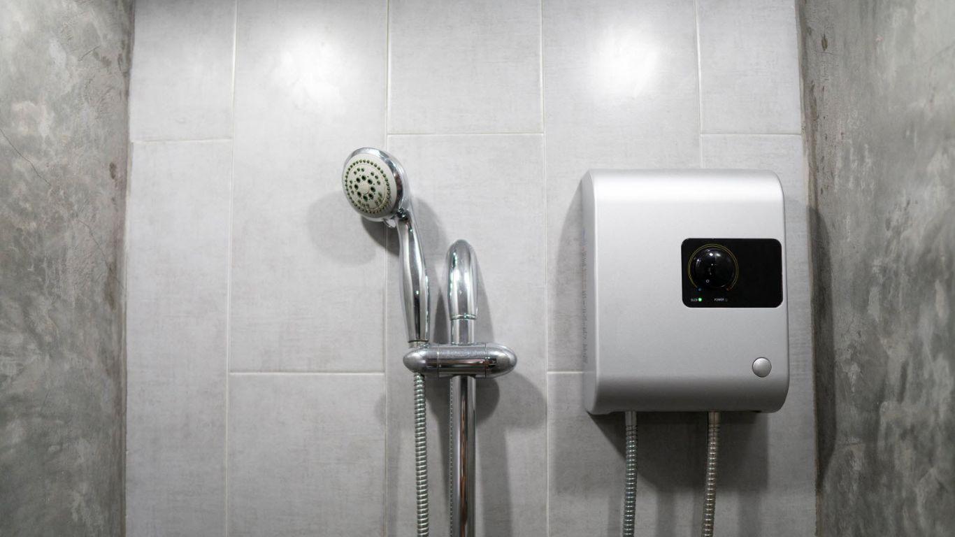 Chauffe-eau instantané électrique : tout savoir avant de choisir