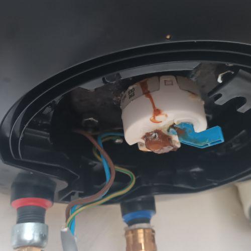 Comment arreter chauffe eau qui coule 1
