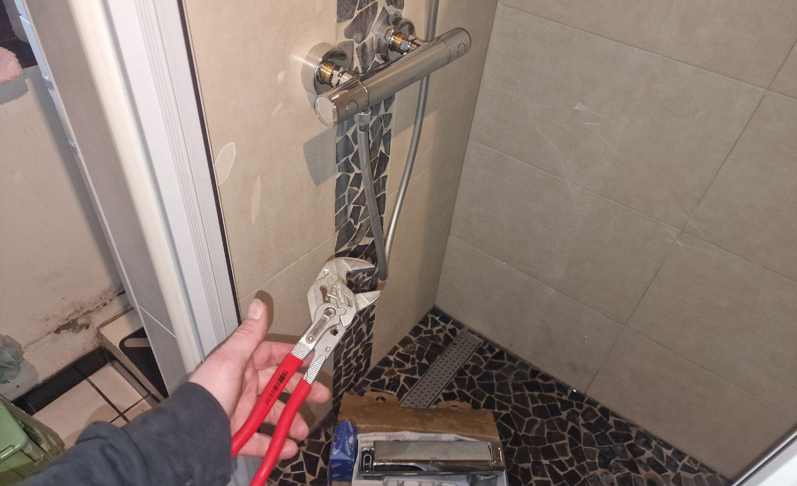 Service plomberie sanitaire molenbeek avec le plombier vdk