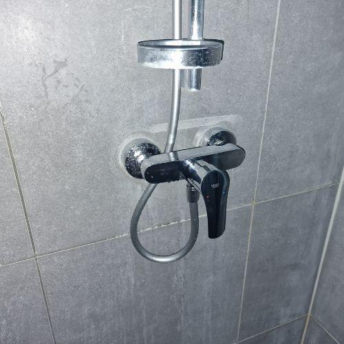 Guide : Remplacer un Robinet de Douche Étape par Étape