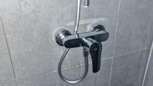 Guide : Remplacer un Robinet de Douche Étape par Étape